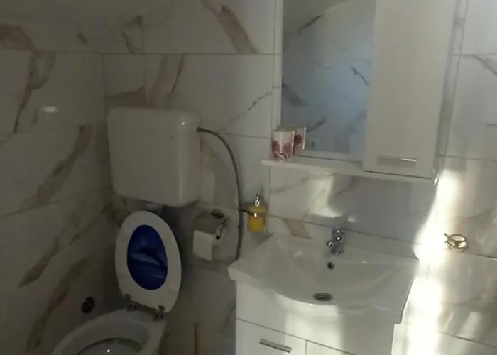 Apartamento Josic 2 *